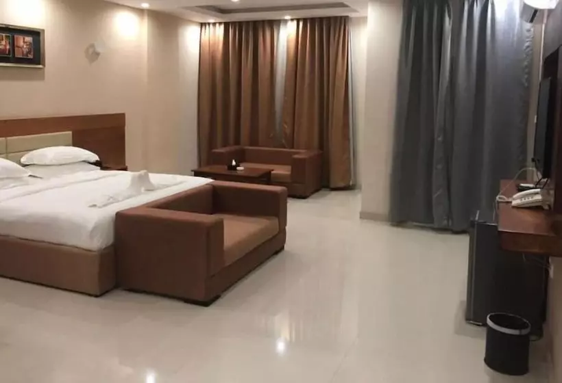 هتل Red Al Safa Suites