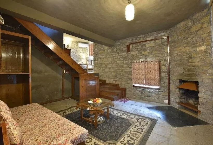 ホテル Tiaraa Monolith Lake Resort