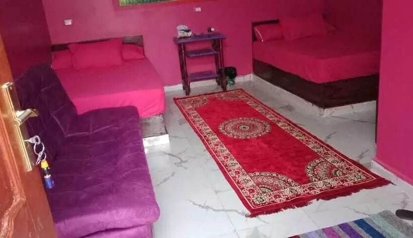 پانسیون Kamel House