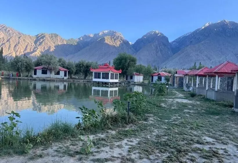 Shanghai Resort   Skardu