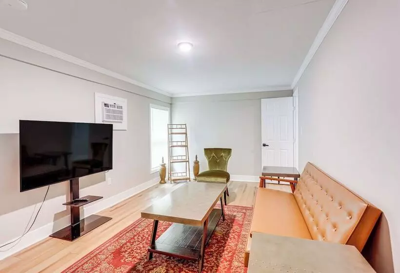 Fully Renovated Home ~ 1 Mi To Downtown Hammond!
