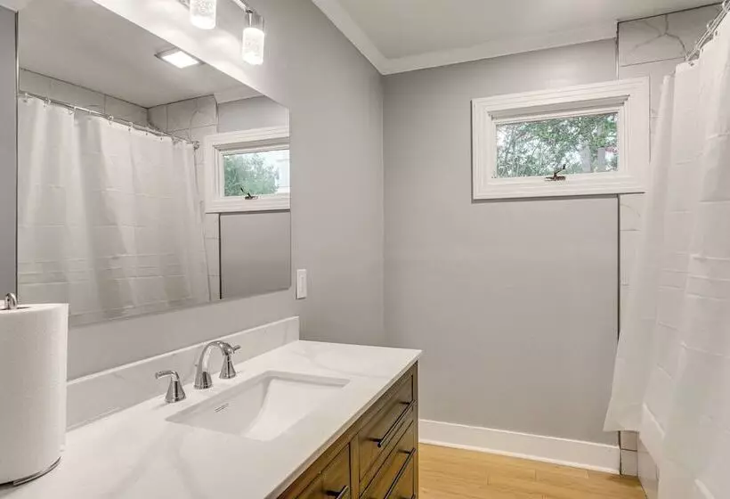 Fully Renovated Home ~ 1 Mi To Downtown Hammond!
