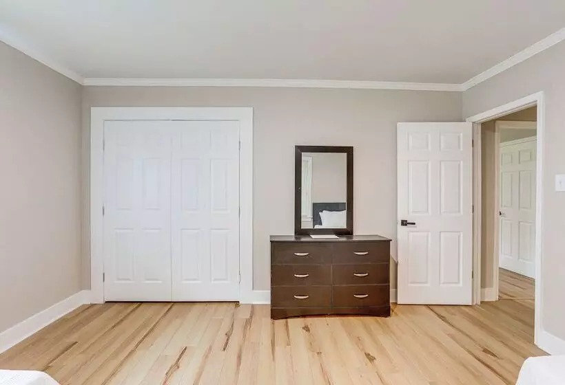 Fully Renovated Home ~ 1 Mi To Downtown Hammond!