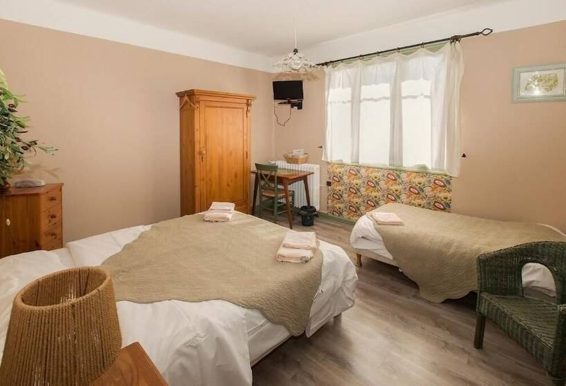 Hotel Auberge De L Escargot D Or