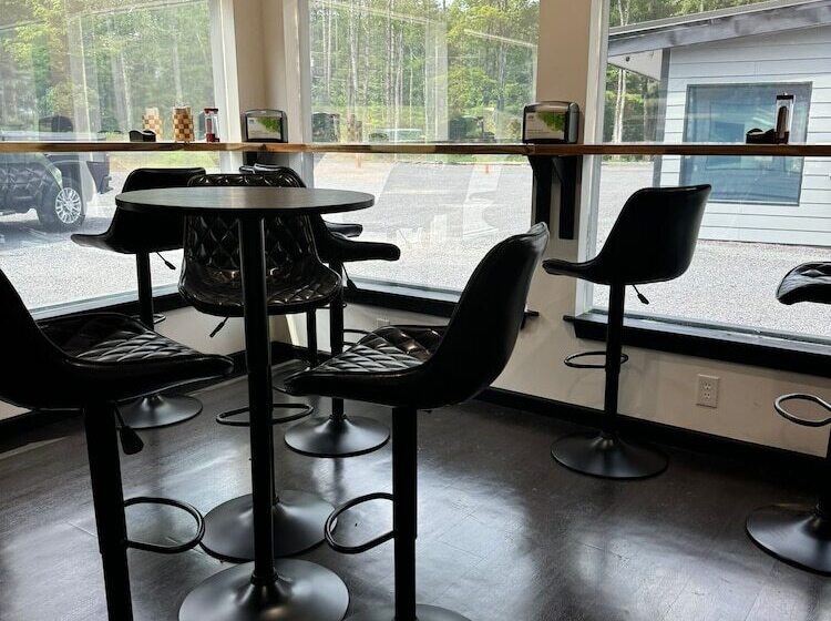 酒店 Golden Pond Cabins