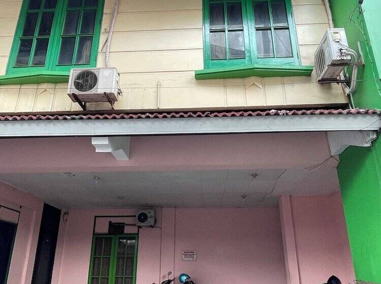 Hotel Tirtonadi Permai