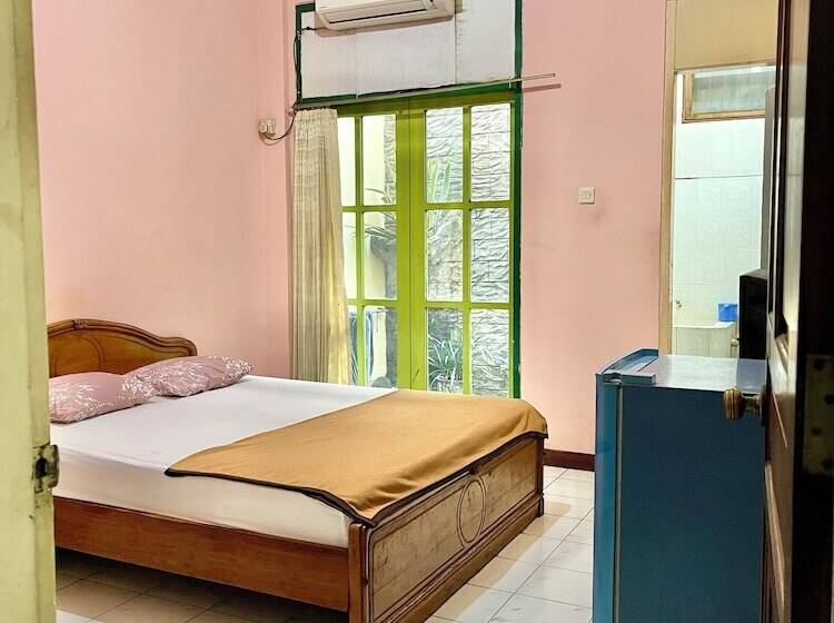 Hotel Tirtonadi Permai