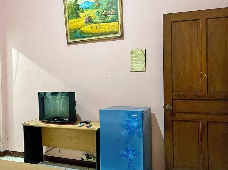 Hotel Tirtonadi Permai