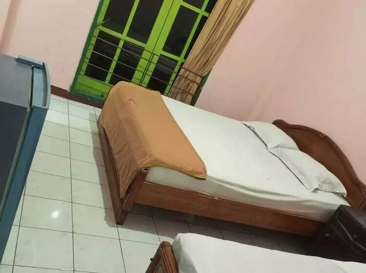 Hotel Tirtonadi Permai