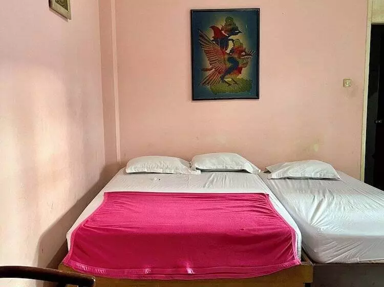 Hotel Tirtonadi Permai