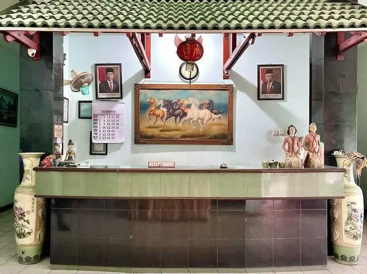 Hotel Tirtonadi Permai