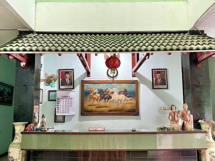 Hotel Tirtonadi Permai