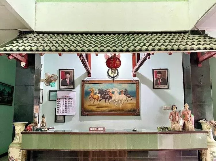 Hotel Tirtonadi Permai