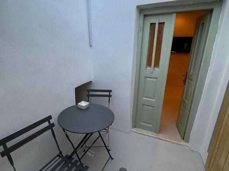 هتل White Sand Jacuzzi Suite