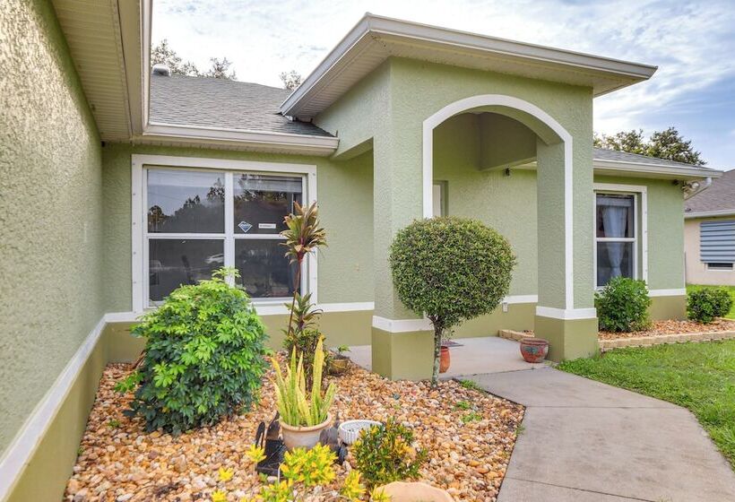 3 Mi To Aquatic Center: Family Home In North Port!