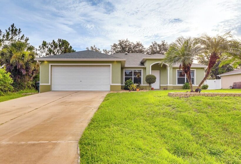 3 Mi To Aquatic Center: Family Home In North Port!