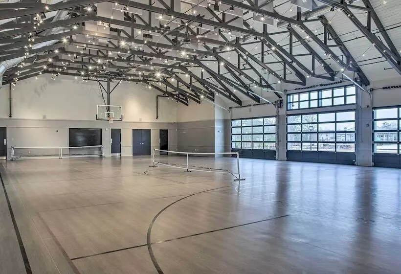 Ocean View Home: Deck, Hot Tub & Resort Amenities!