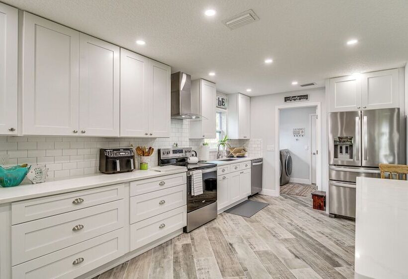 Palm Bay Home W/ Private Yard Near Beaches!