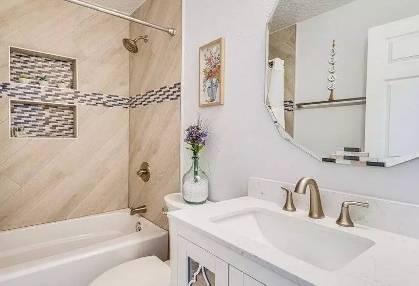 Palm Bay Home W/ Private Yard Near Beaches!