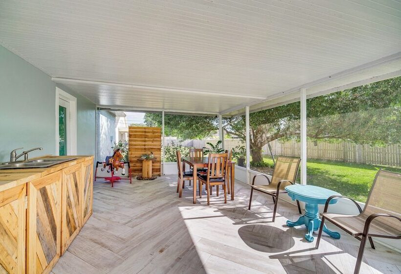 Palm Bay Home W/ Private Yard Near Beaches!