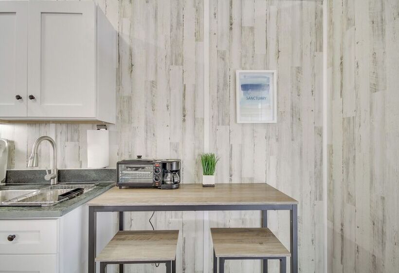 Pet Friendly Picayune Tiny Home ~ 4 Mi To Downtown