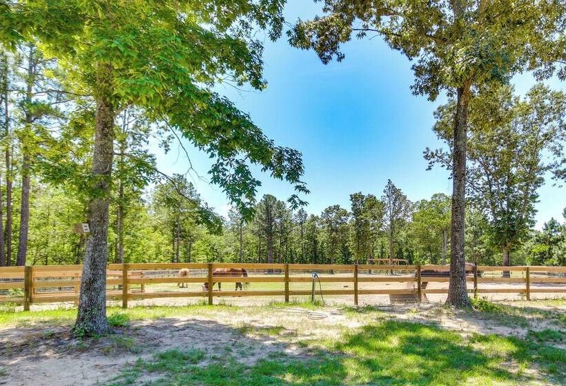 Pet Friendly Waegner Cottage On 30 Acre Horse Farm