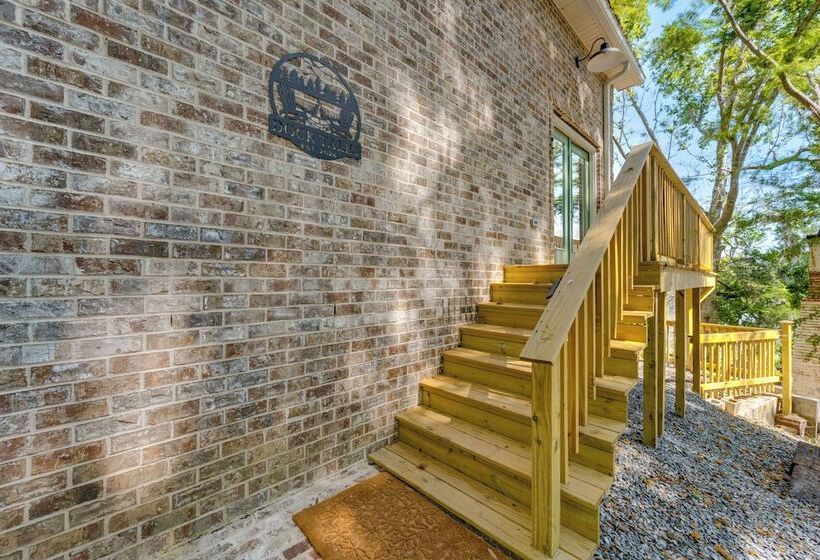 Brand New Perry House W/ Kayaks & Lake Access