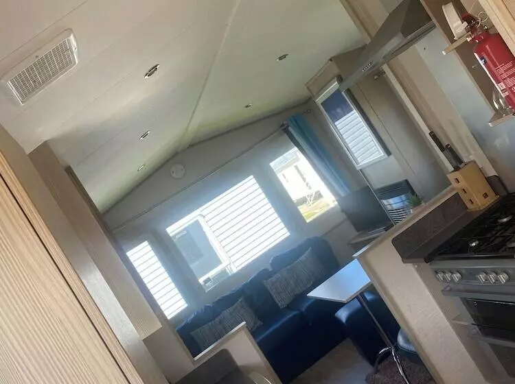 Coastal Cabin Retreat In Rhyl