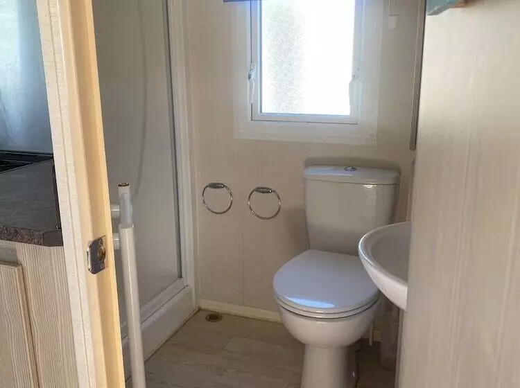 Coastal Cabin Retreat In Rhyl