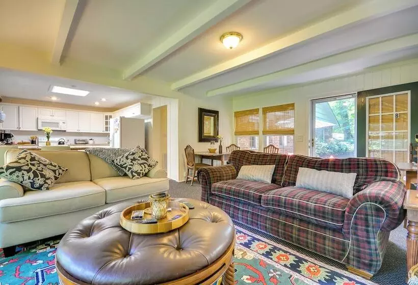 Cozy, Peaceful Cottage   Near Wake Forest!
