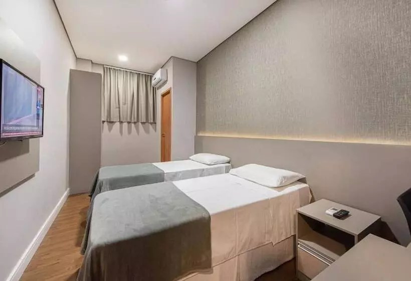 Hotelli Florida Mall & Suites