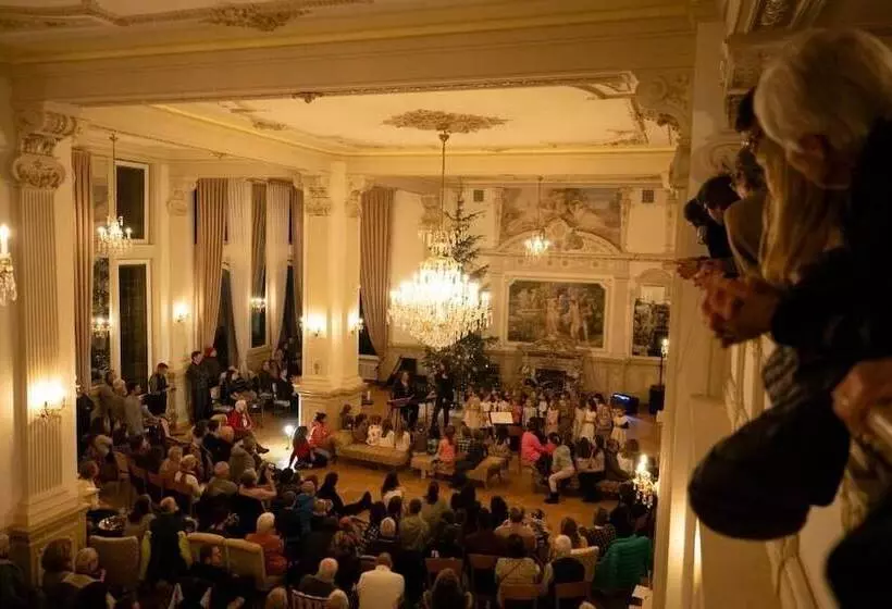 هتل Scuol Palace Spa & Culture