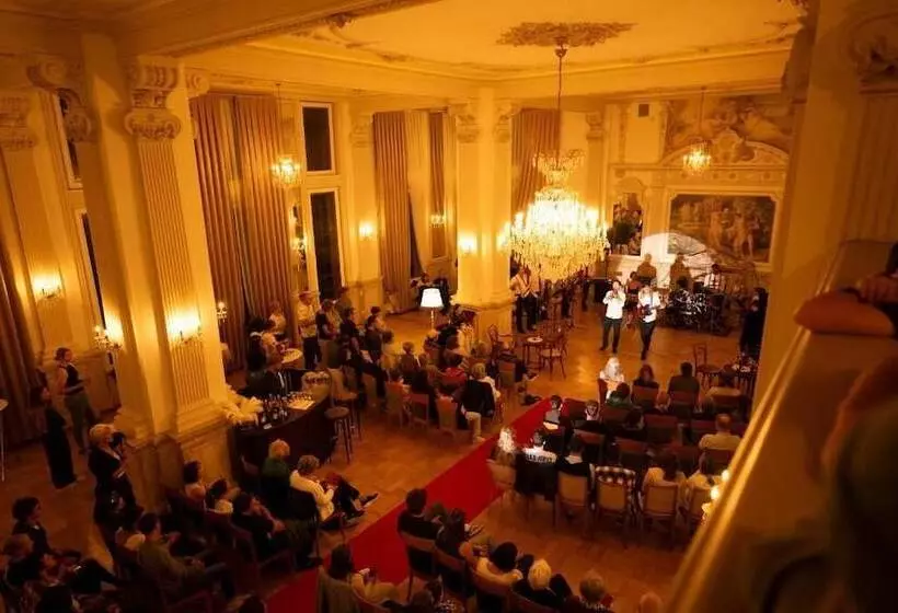 هتل Scuol Palace Spa & Culture