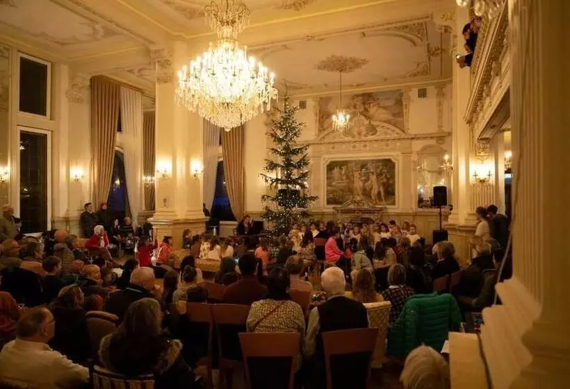 هتل Scuol Palace Spa & Culture