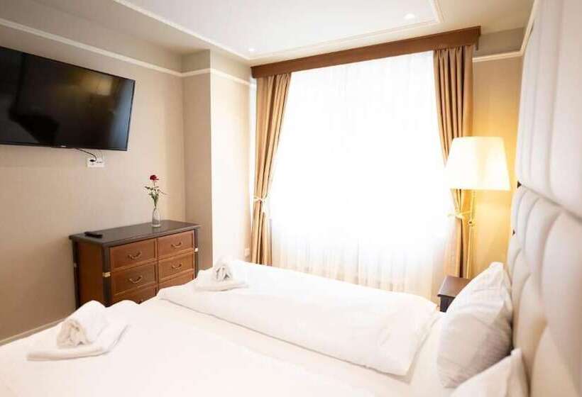 בית מלון כפרי Scuol Palace Spa & Culture