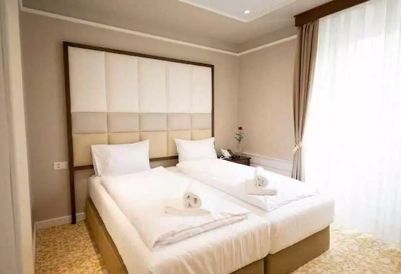 هتل Scuol Palace Spa & Culture