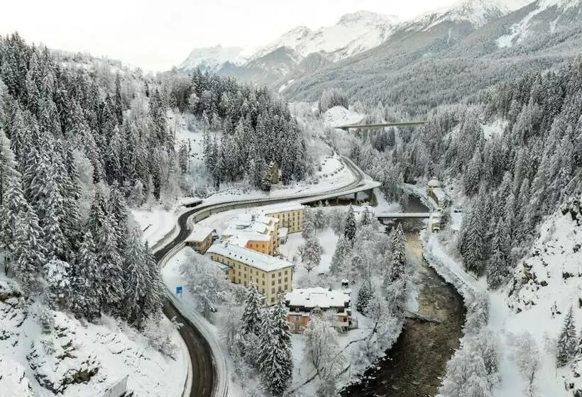 هتل Scuol Palace Spa & Culture