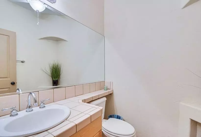 Lake Havasu City Gem: Pool & Hot Tub, Near Boating