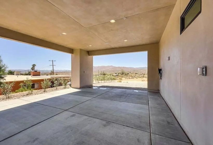 ~ 10 Mi To Joshua Tree: Luxe Yucca Valley Home