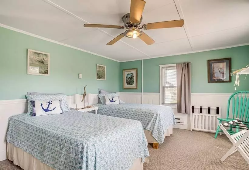 Maryland Retreat: Walk To Bay, Beach & Boat Ramp!