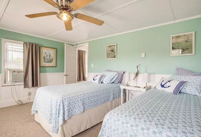 Maryland Retreat: Walk To Bay, Beach & Boat Ramp!