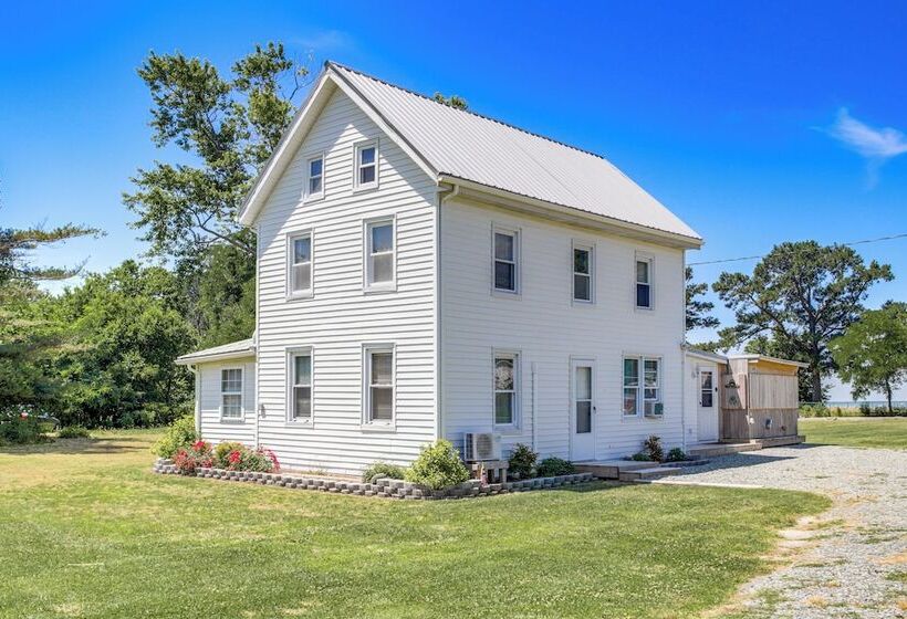 Maryland Retreat: Walk To Bay, Beach & Boat Ramp!