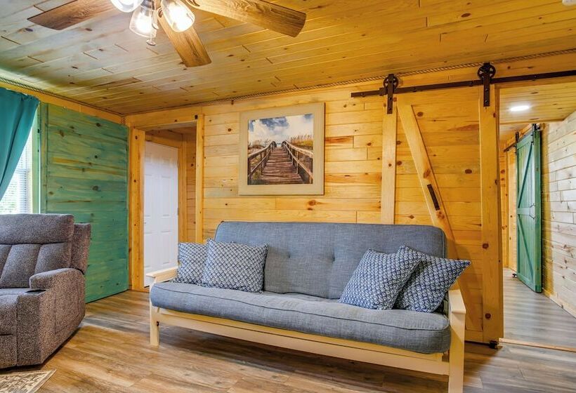 Maryland Retreat: Walk To Bay, Beach & Boat Ramp!