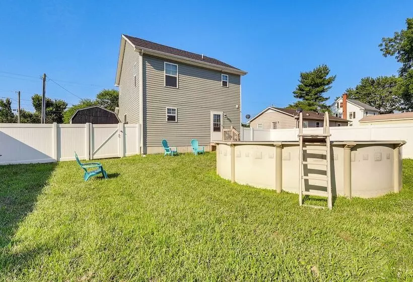 Milford Home W/ Private Pool: 12 Mi To Beaches!