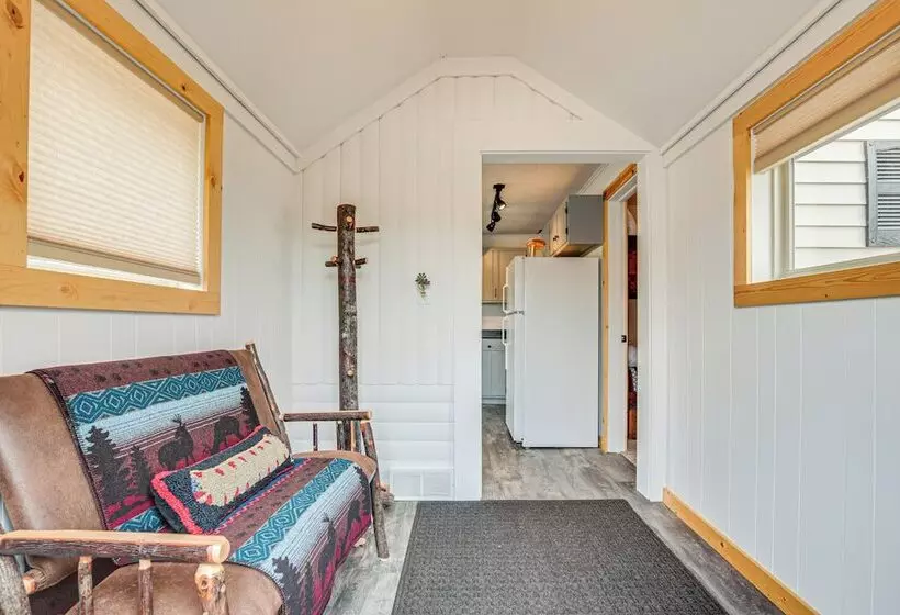 Northwood Tours Escape  W/ Boat Dock Access!