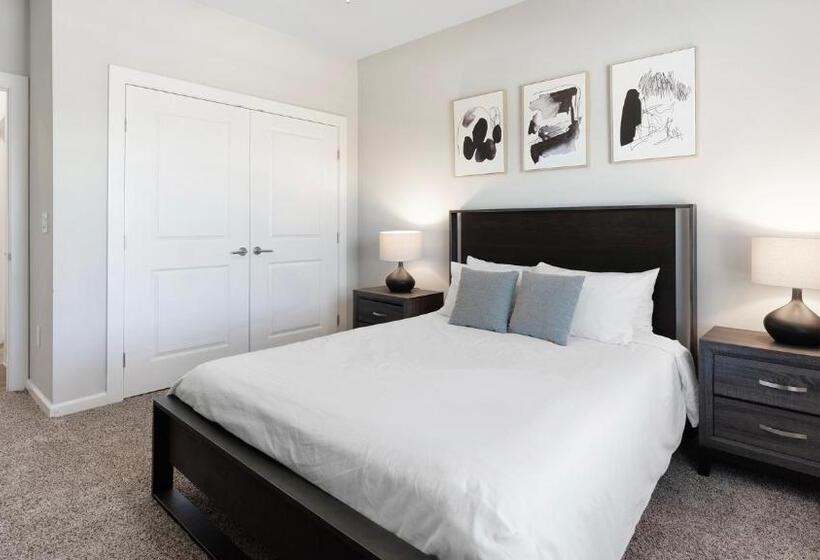 Mission Hill By  Landing