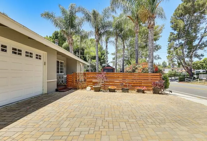 Peaceful Vista House W/ Gas Grill: 1 Mi To Dtwn!