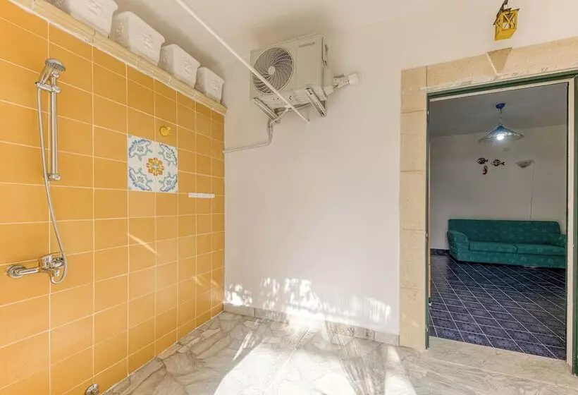 ペンション Room In Guest Room Studio Apartment Mono Glicine With Private Garden