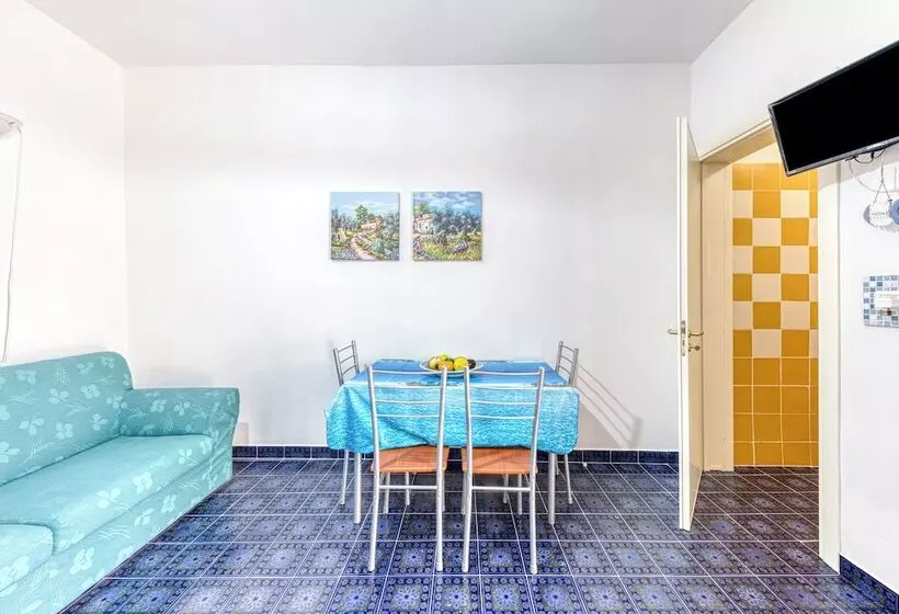 ペンション Room In Guest Room Studio Apartment Mono Glicine With Private Garden