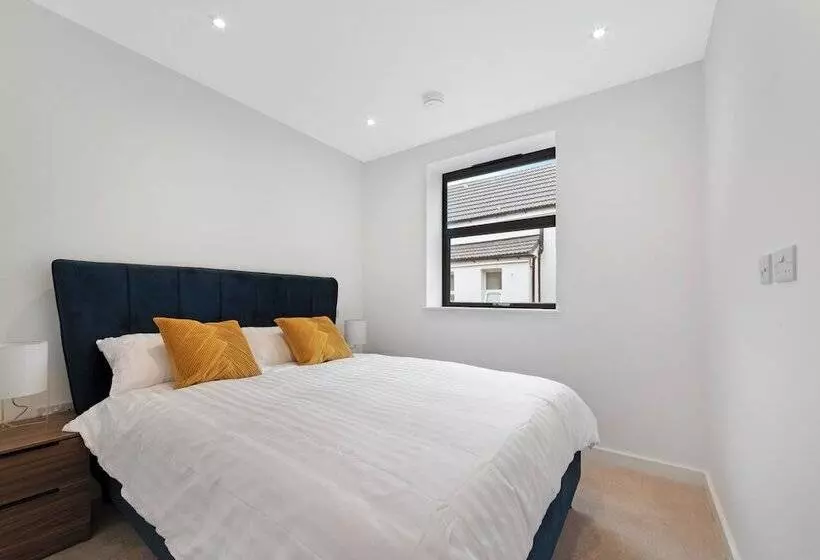 Residenssi Guest Ready   Oak Crescent City House, London, E14